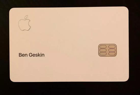 申请POS机：苹果亚马逊都发信用卡，哪张才是名副其实的神卡？