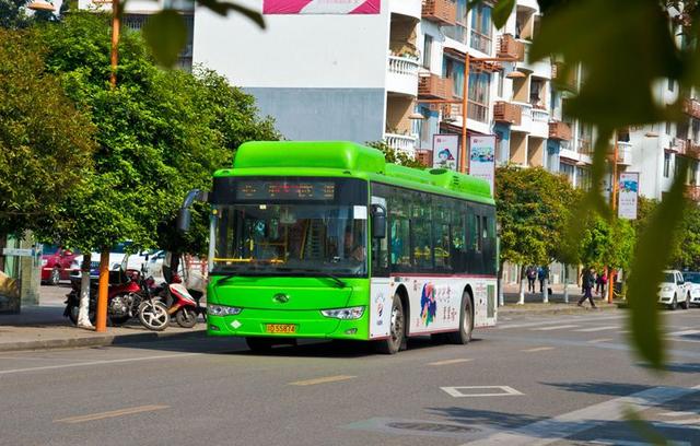 POS机费率：城区公交车实现移动支付全覆盖！