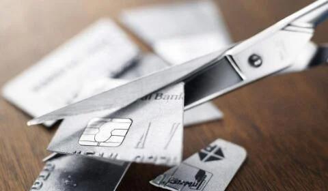 养卡POS机：网贷信用卡逾期个人征信记录不良会造成什么影响？