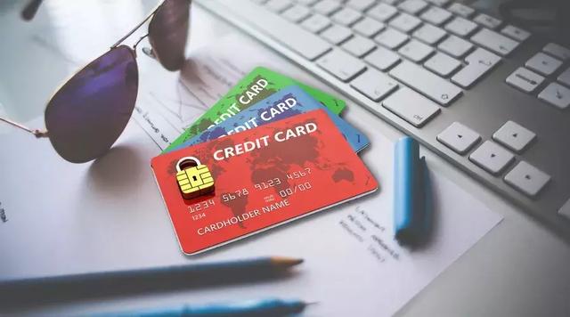 扫码POS机：这些银行的信用卡，最容易申请！