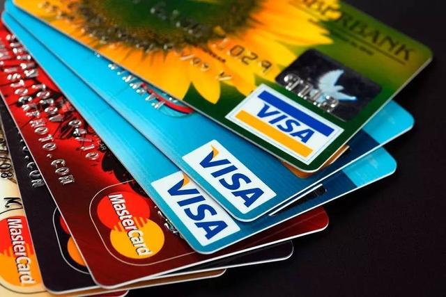拉卡拉POS机：信用卡逾期的六大后果，大家一定要注意了
