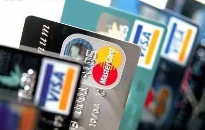 拉卡拉POS机：信用卡逾期的六大后果，大家一定要注意了